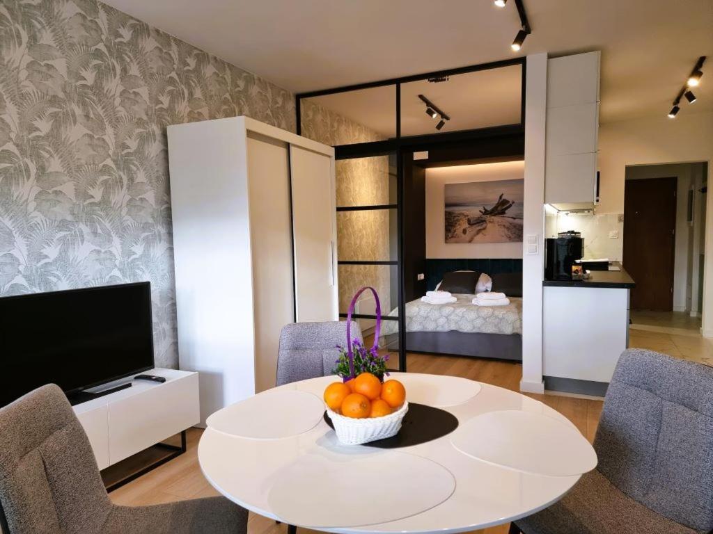 Apartament Szmaragdowa 21 Przy Plazy - Sala Zabaw, Silownia - 365Pam Mielno  Oda fotoğraf